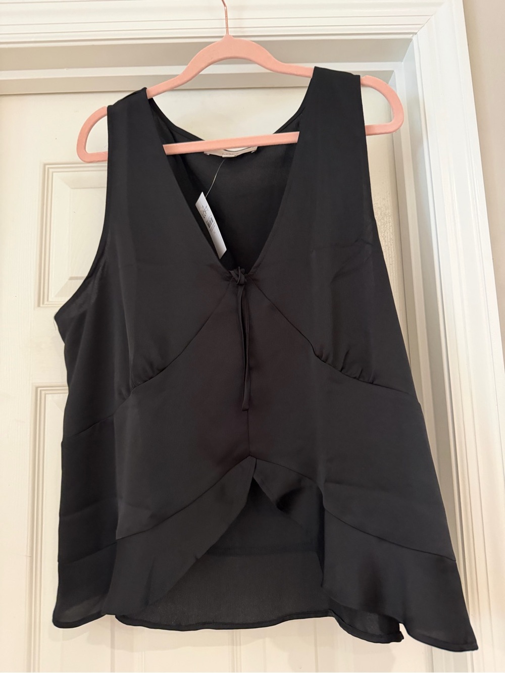 LOFT Black V-Neck Sleeveless Tie-Front Layered Camisole